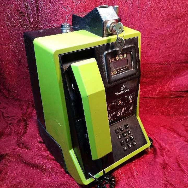 Telefono (2)